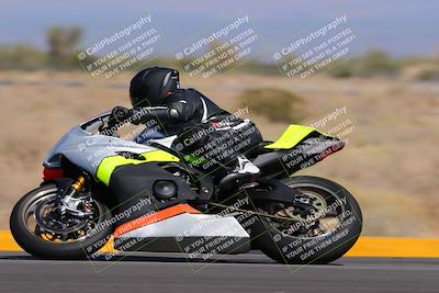 media/Oct-08-2022-SoCal Trackdays (Sat) [[1fc3beec89]]/Turn 16 (125pm)/